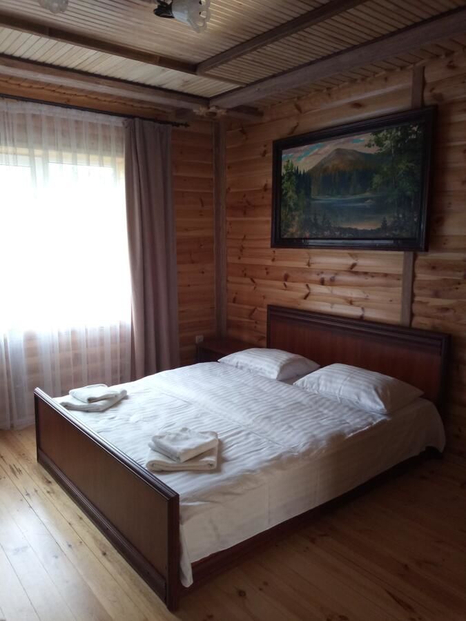 Загородные дома Zatishna Khata Синевир-13